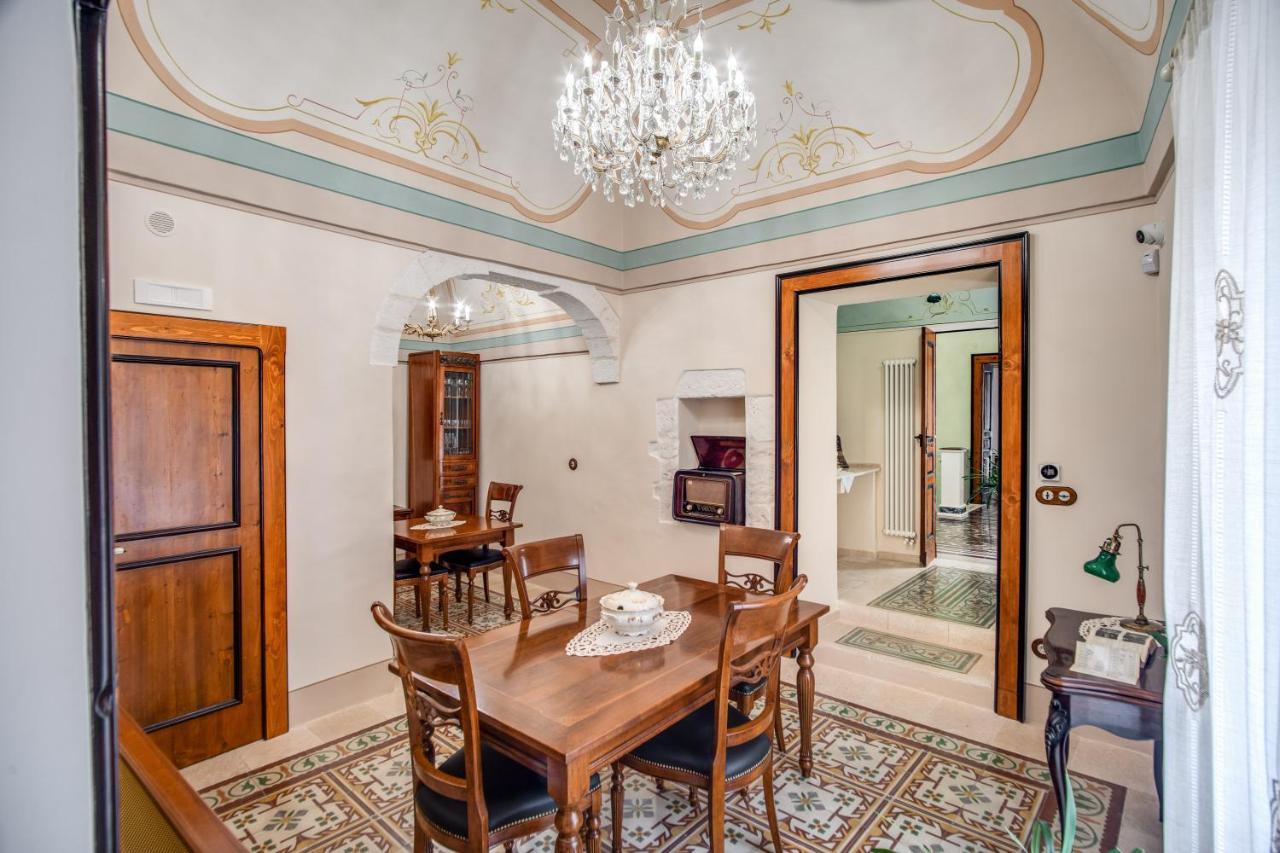 לינה וארוחת בוקר אוסטוני Palazzo Stunis - Dimora Di Charme מראה חיצוני תמונה