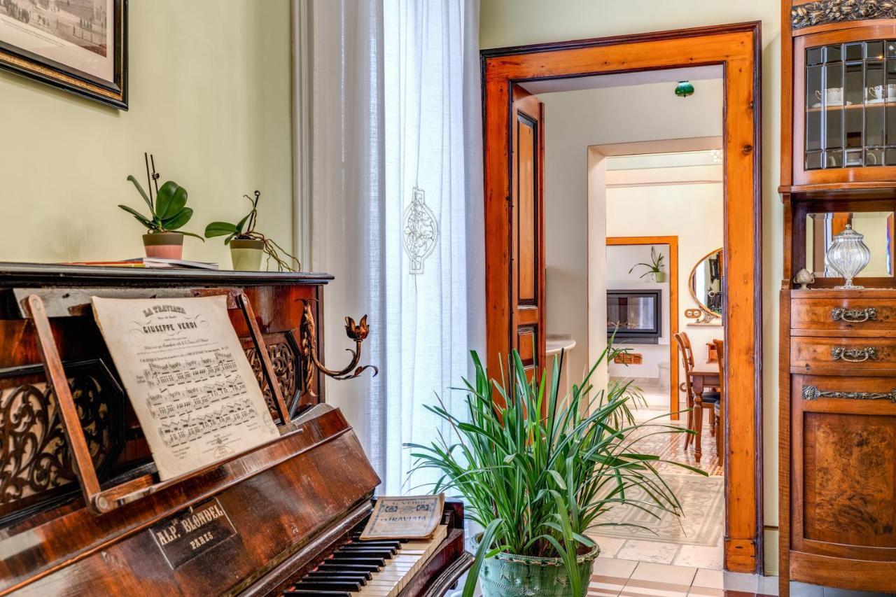 לינה וארוחת בוקר אוסטוני Palazzo Stunis - Dimora Di Charme מראה חיצוני תמונה