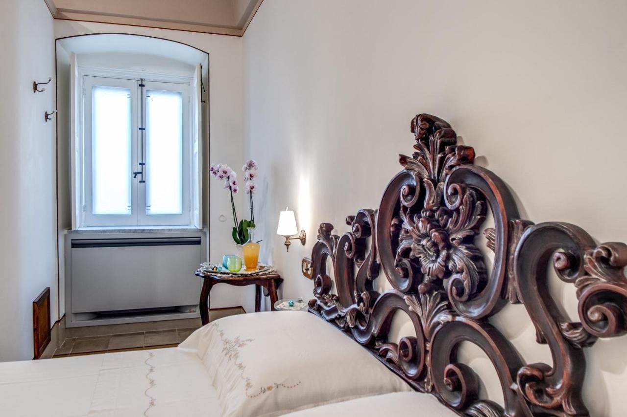 לינה וארוחת בוקר אוסטוני Palazzo Stunis - Dimora Di Charme מראה חיצוני תמונה
