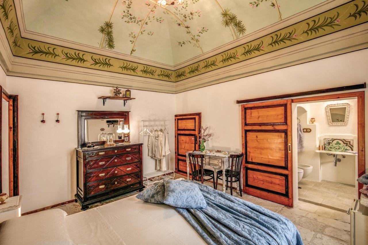 לינה וארוחת בוקר אוסטוני Palazzo Stunis - Dimora Di Charme מראה חיצוני תמונה